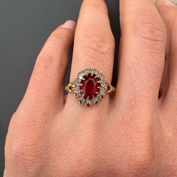 10K yellow gold Antique Victorian cocktail ring ruby red 5 glass stone - Picture 9 of 16